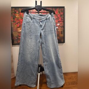 NWT Halara Low Rise Asymetrical Wide Leg Jeans